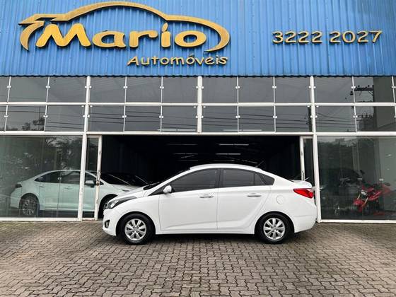 HYUNDAI HB20S 1.0 COMFORT PLUS 12V FLEX 4P MANUAL